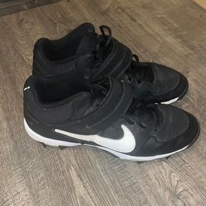 Nike Fast Flex football cleats size 9